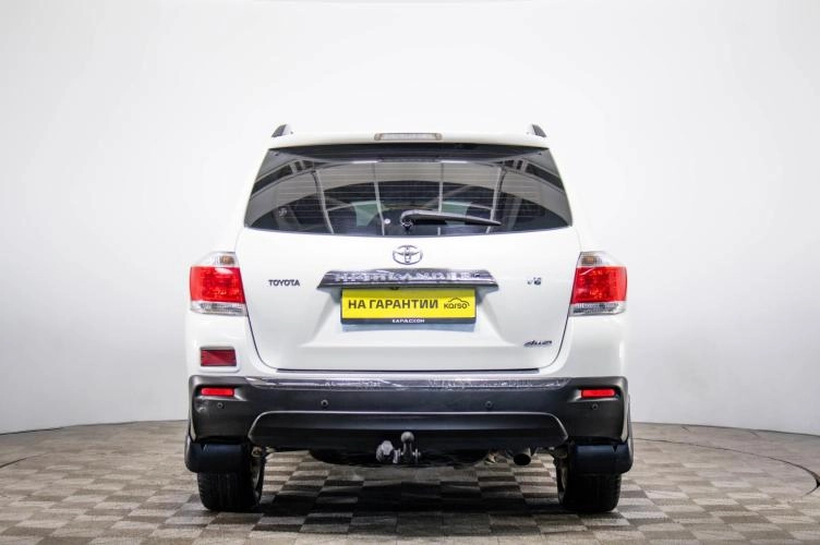 Toyota Highlander 5 из 6