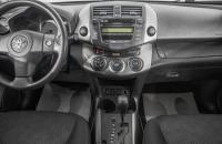 Toyota RAV4 15 из 24