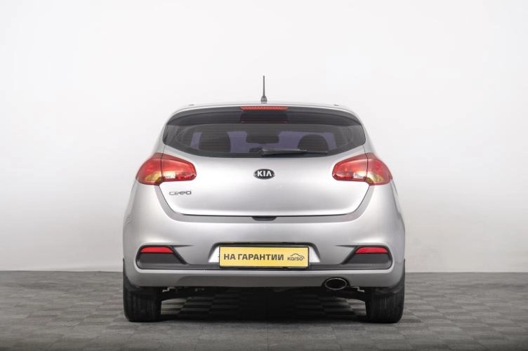 KIA cee'd 4 из 6