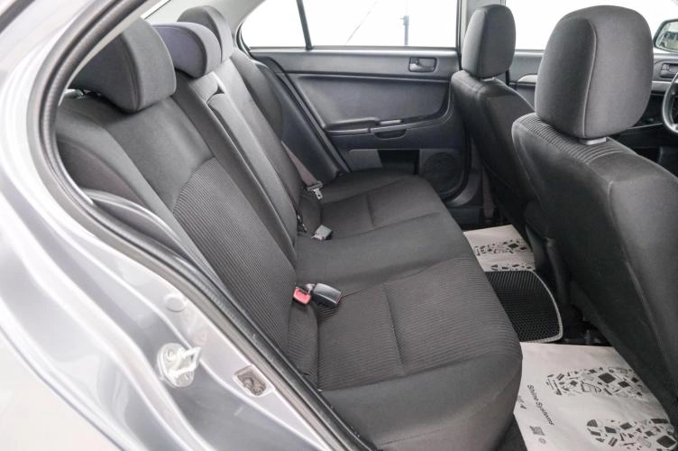 Mitsubishi Lancer 21 из 22