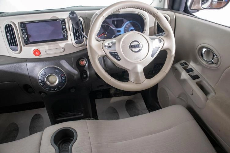 Nissan Cube 15 из 25