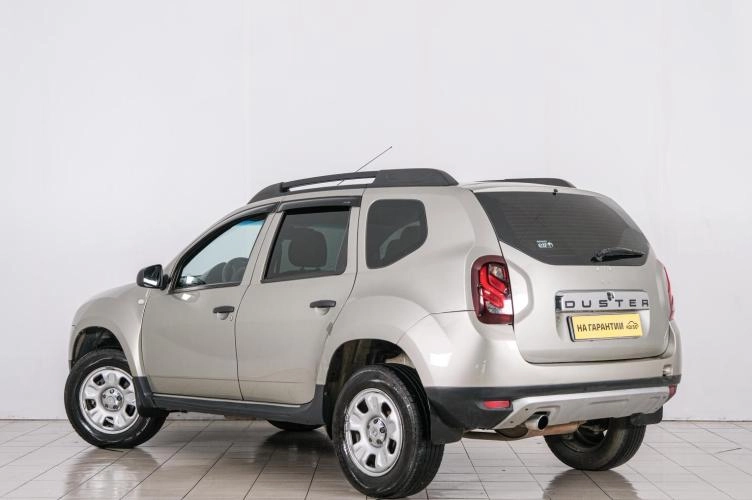 Renault Duster 4 из 6