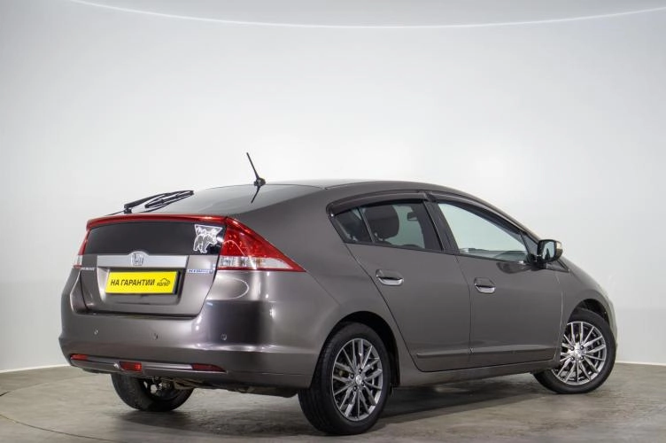 Honda Insight 4 из 6