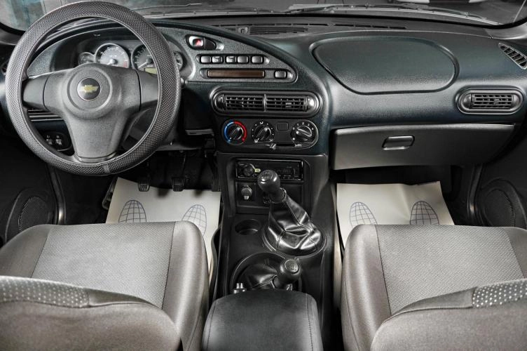 Chevrolet Niva 12 из 16