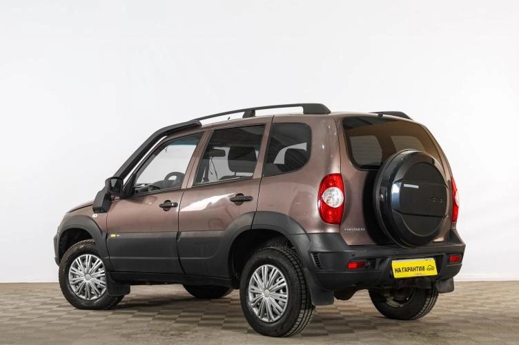 Chevrolet Niva 4 из 16