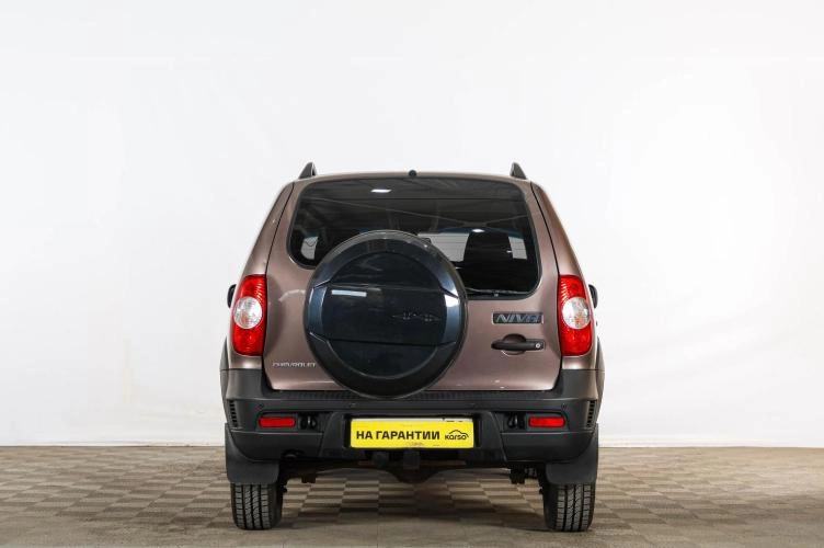 Chevrolet Niva 5 из 16