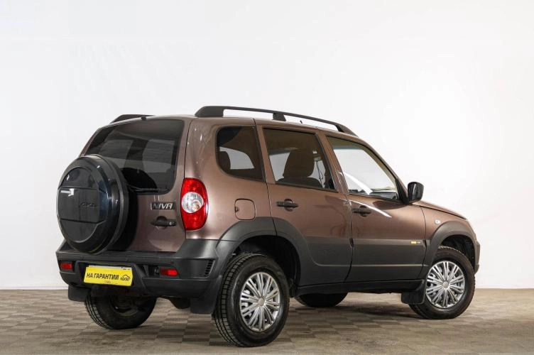 Chevrolet Niva 6 из 16