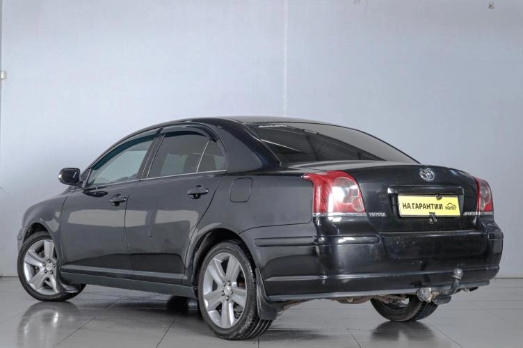 Toyota Avensis 4 из 16