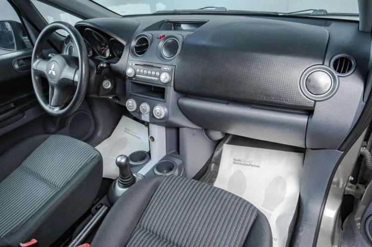 Mitsubishi Colt 13 из 14
