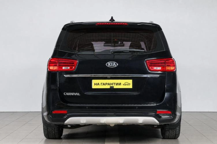 KIA Carnival 5 из 6