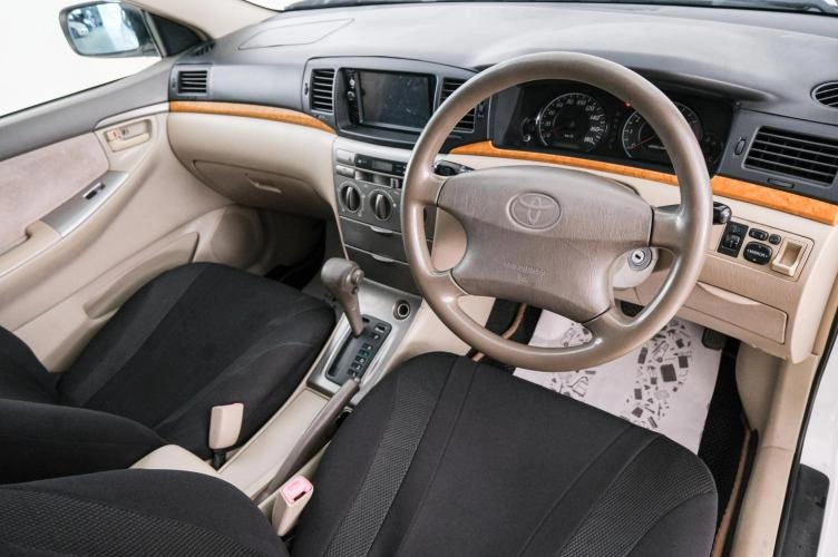 Toyota Corolla Fielder 8 из 21