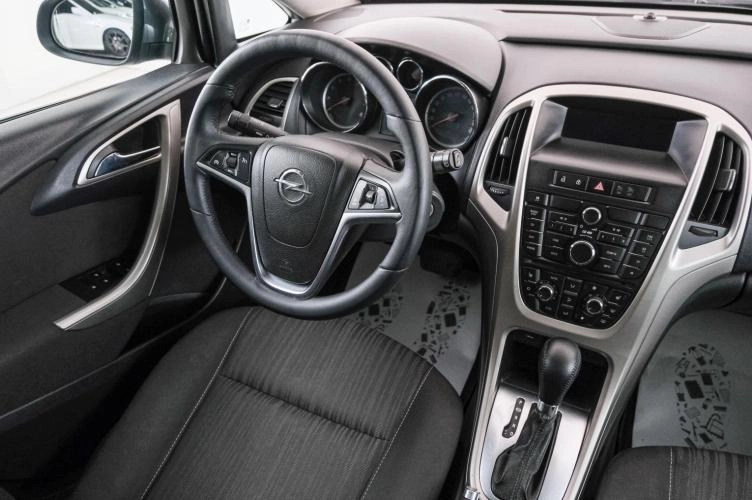 Opel Astra 9 из 21