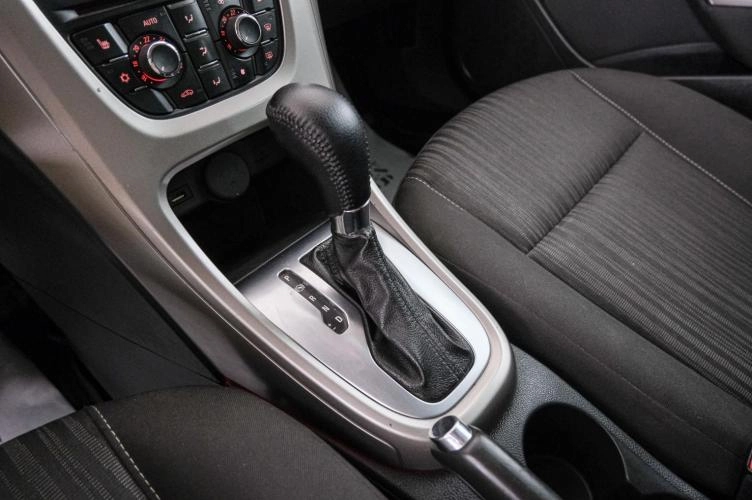 Opel Astra 16 из 21