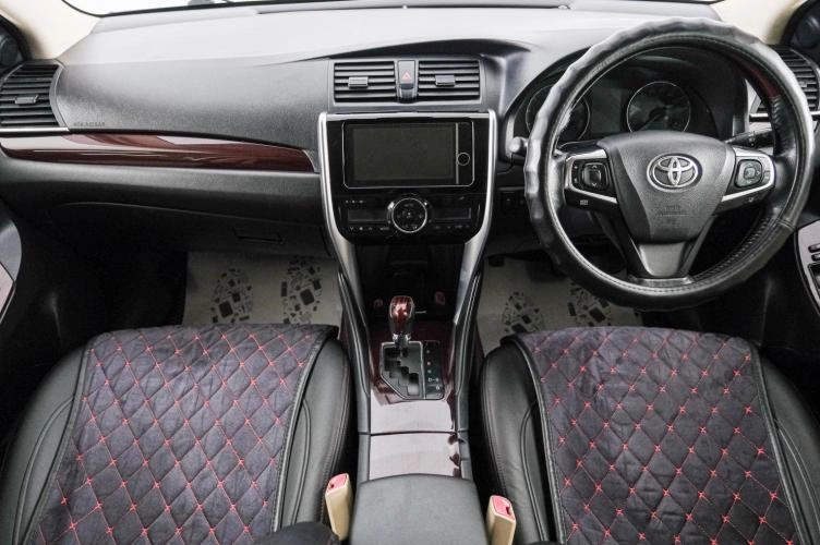 Toyota Premio 10 из 22