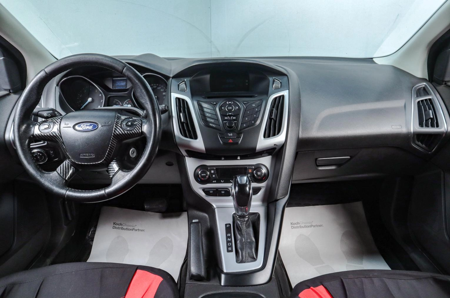 Ford Focus 23 из 28