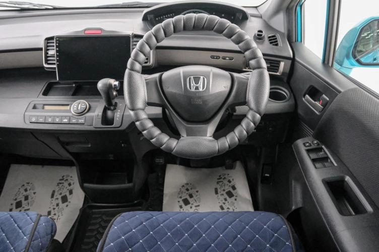 Honda Freed 14 из 22