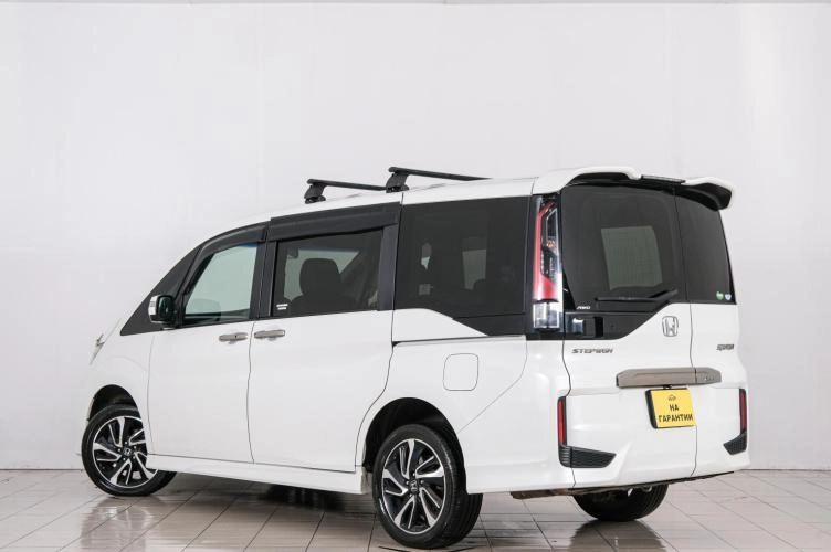 Honda Stepwgn Spada 4 из 6