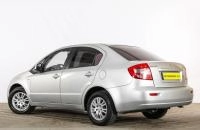 Suzuki SX4 4 из 16