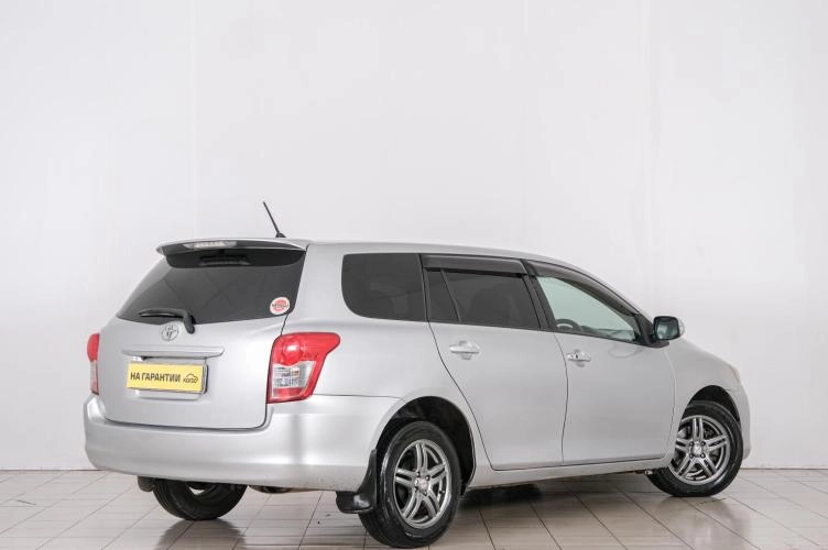 Toyota Corolla Fielder 6 из 6