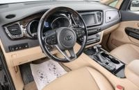 KIA Carnival 8 из 25