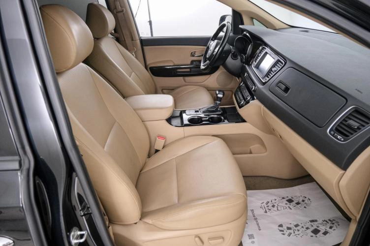 KIA Carnival 13 из 25