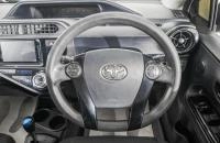 Toyota Aqua 13 из 24