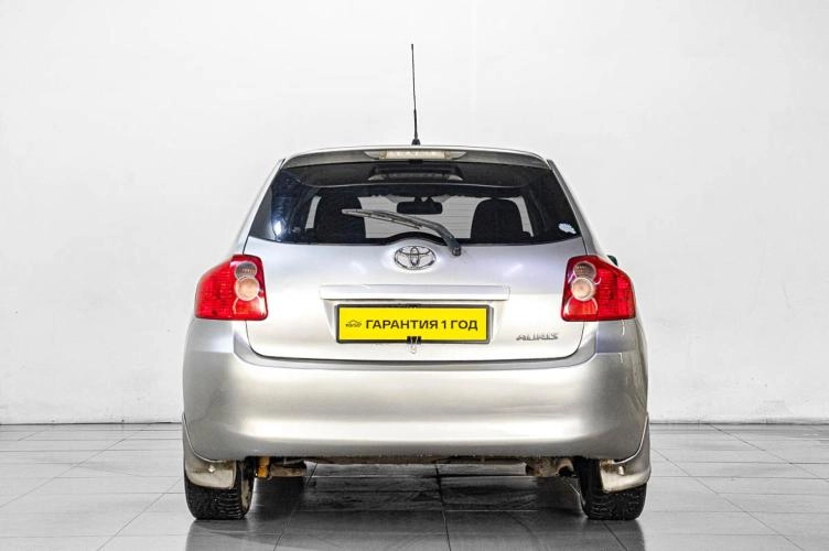 Toyota Auris 5 из 17