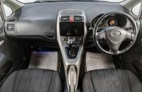 Toyota Auris 14 из 17