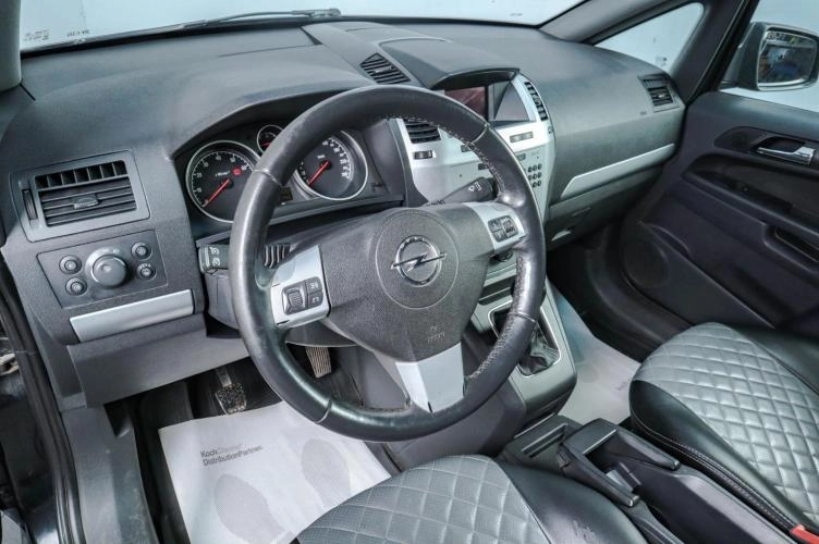 Opel Zafira 7 из 17