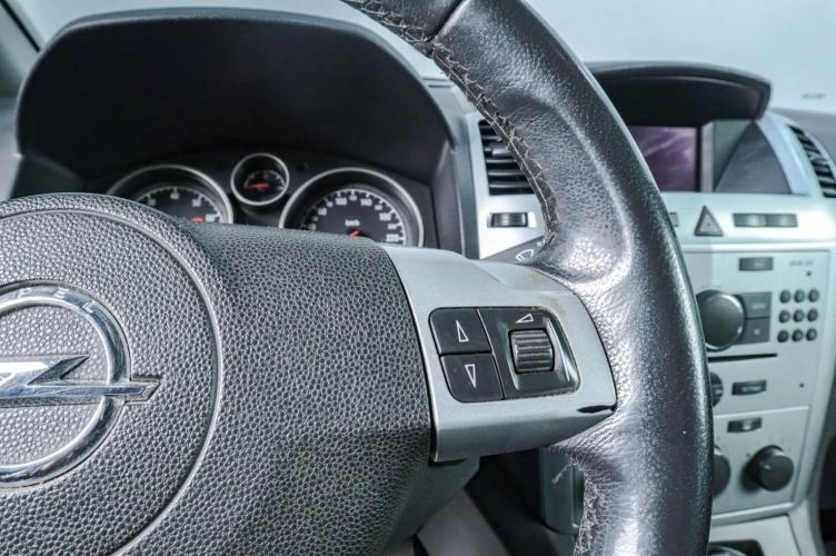 Opel Zafira 11 из 17