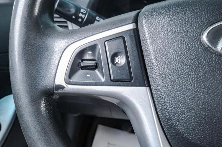 Hyundai Solaris 9 из 19