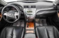 Toyota Camry 7 из 24