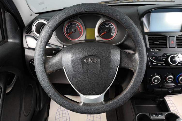 ВАЗ (LADA) Kalina 13 из 16