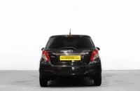 Toyota Vitz 5 из 23