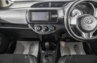 Toyota Vitz 15 из 23