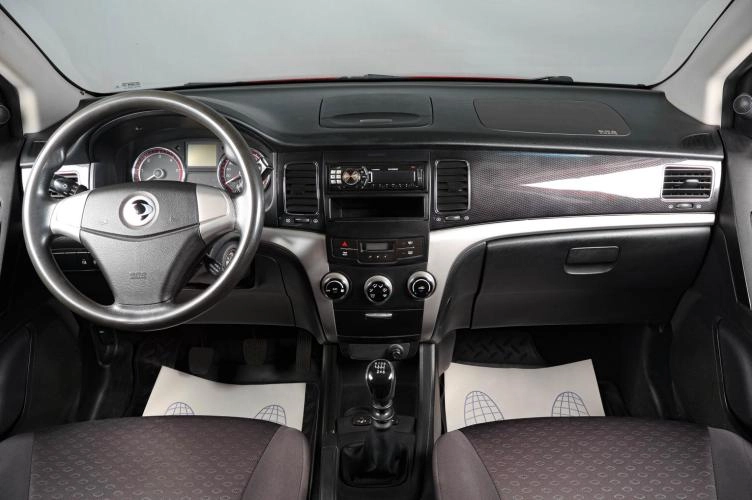 SsangYong Actyon 12 из 16