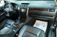 Toyota Camry 18 из 22