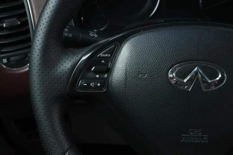 Infiniti EX35 12 из 23