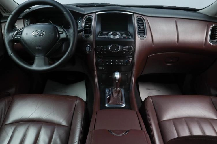 Infiniti EX35 9 из 23