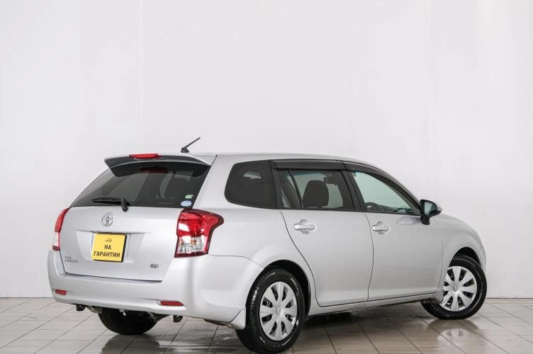 Toyota Corolla Fielder 6 из 6
