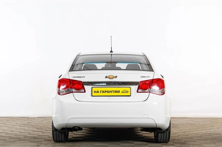 Chevrolet Cruze 5 из 6