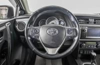 Toyota Auris 13 из 25
