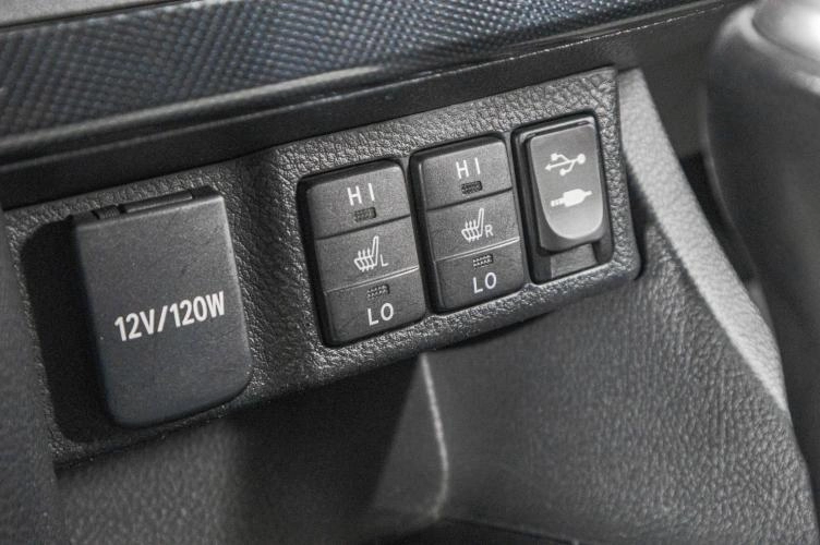 Toyota Auris 19 из 25