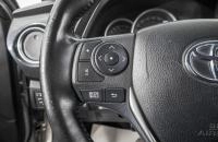 Toyota Auris 14 из 25
