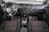 Toyota Auris 9 из 25