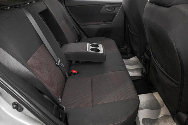 Toyota Auris 24 из 25