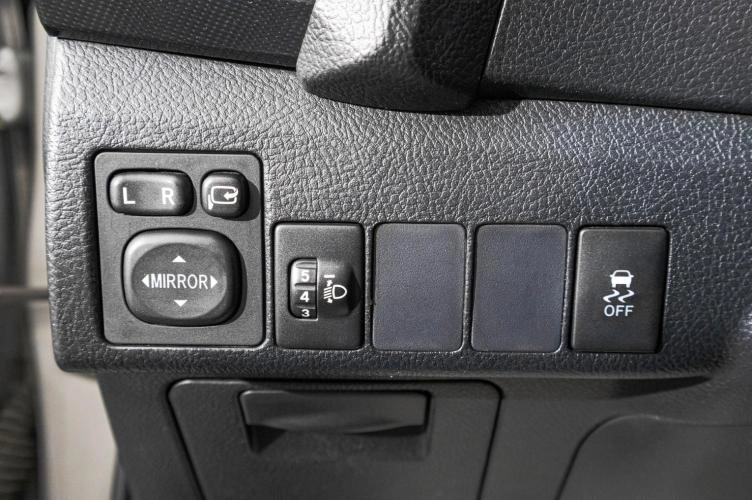 Toyota Auris 12 из 25