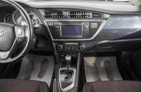 Toyota Auris 17 из 25