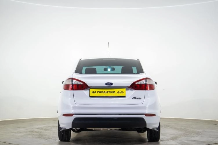 Ford Fiesta 5 из 6