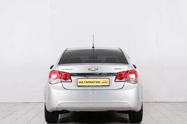 Chevrolet Cruze 5 из 6
